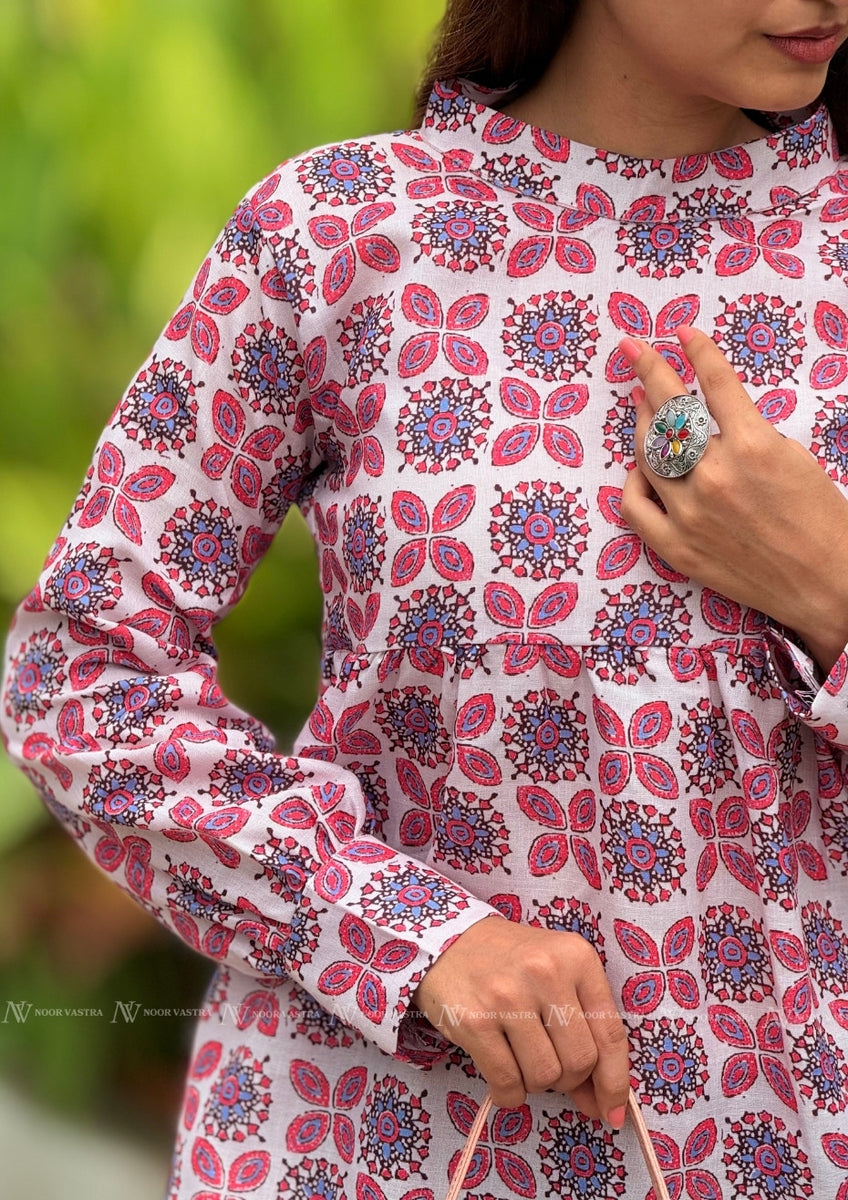 Rosette Tile Cotton Top